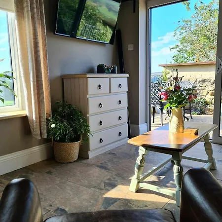 Ingleside Cottage Near Whitby, North Yorkshire Moors *