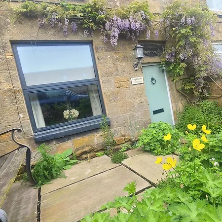 Ingleside Cottage Near Whitby, North Yorkshire Moors *